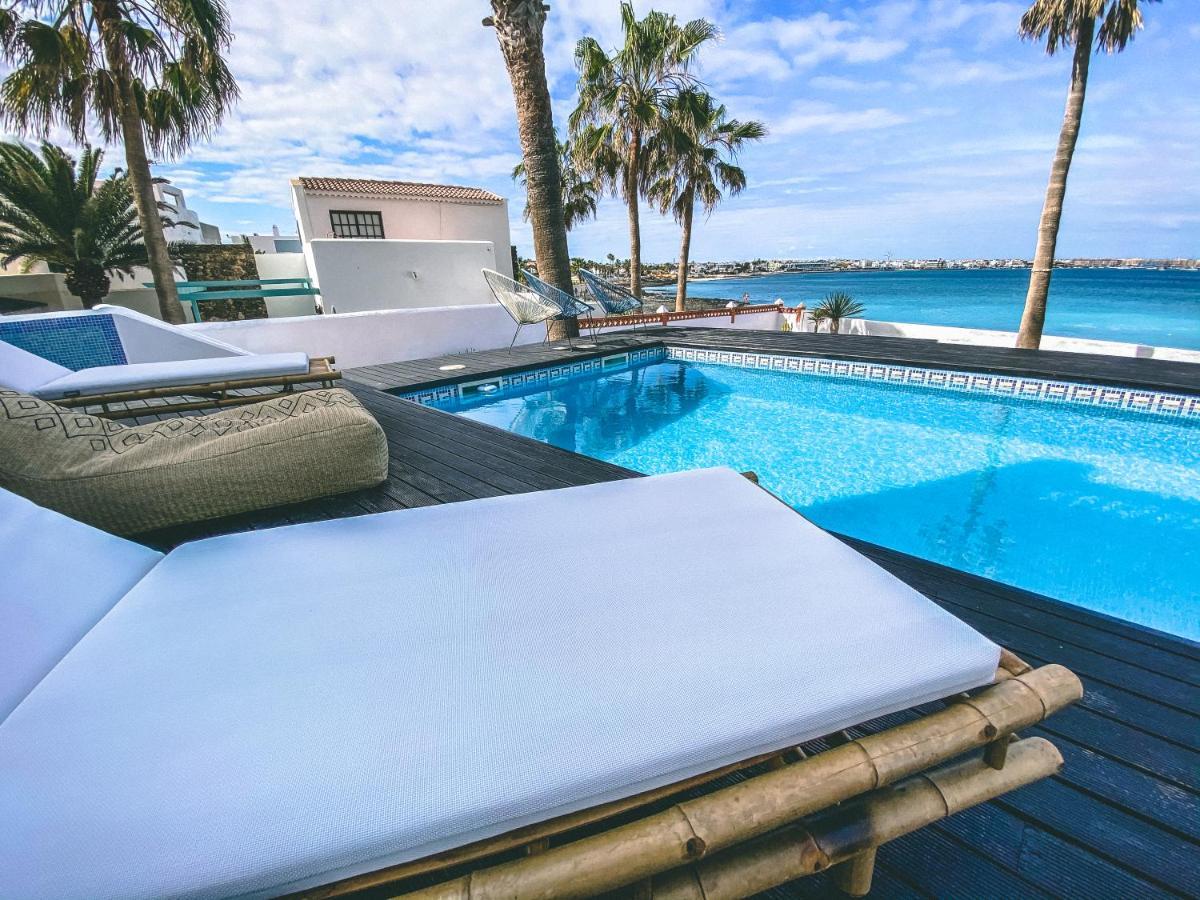 Villa Los Flamencos By Veaco- Beachfront & Pool Корралехо Екстер'єр фото