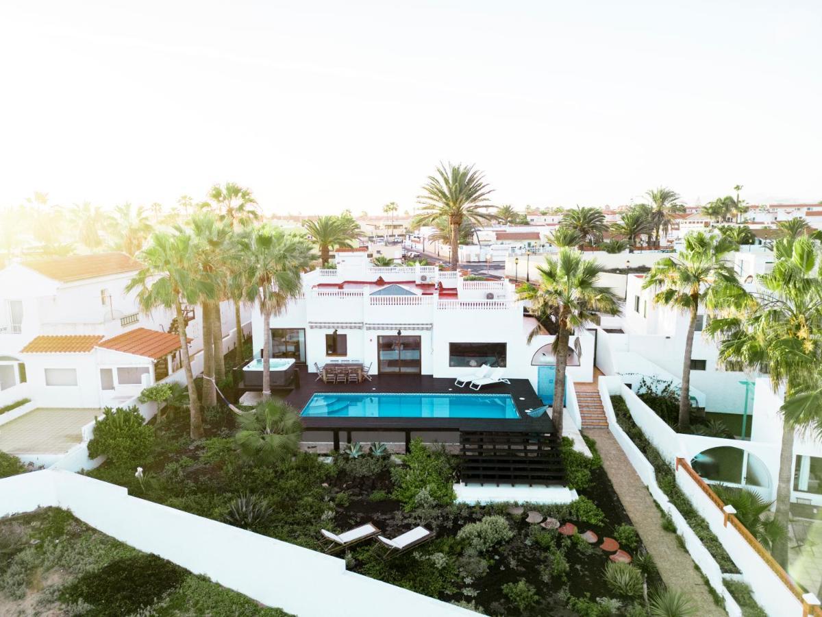 Villa Los Flamencos By Veaco- Beachfront & Pool Корралехо Екстер'єр фото
